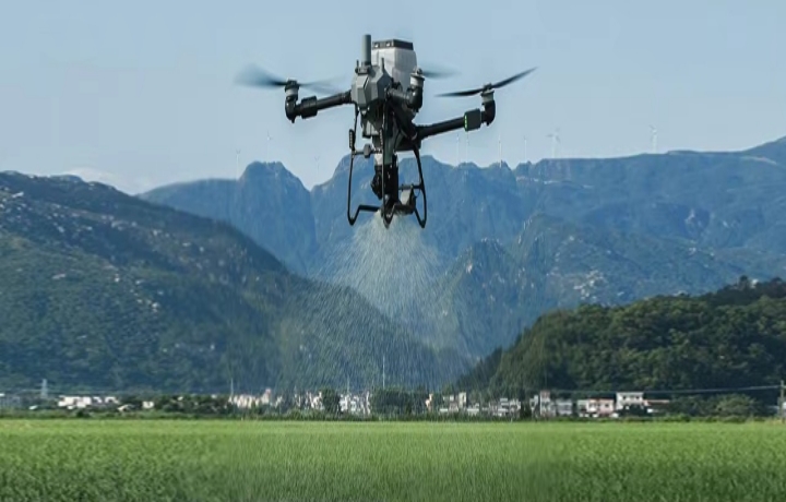 Sự khác biệt giữa pin lipo và pin bán rắn？